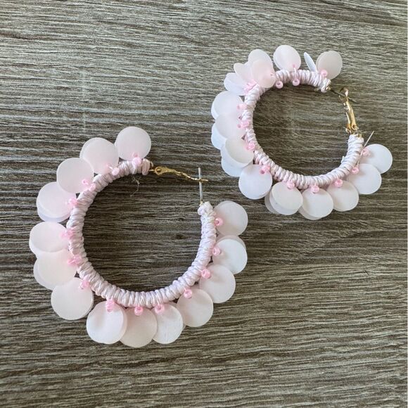 Pink and White Hoop Earrings A1415 - Picture 4 of 5